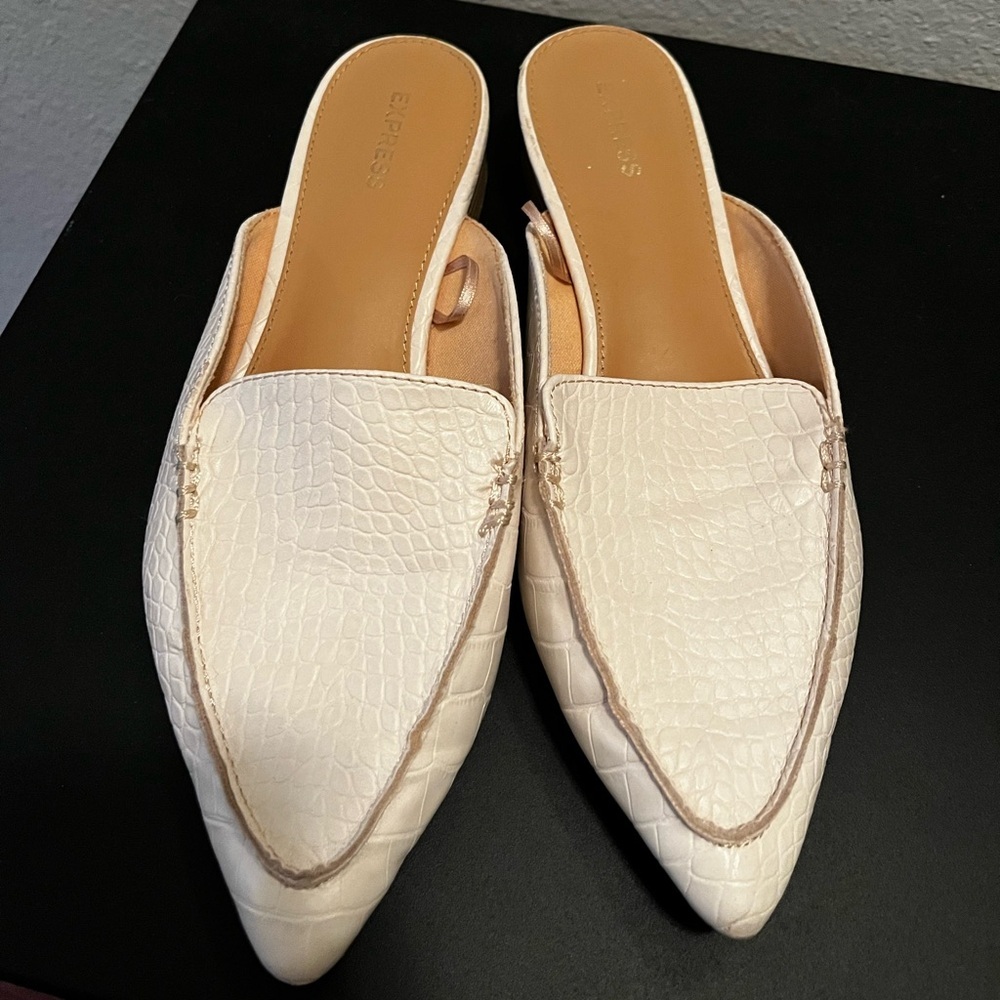 Express White Mules with Pointed Toe and Textured Design